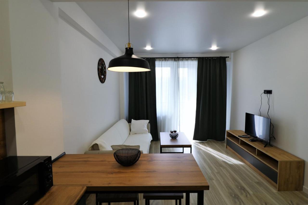 Twins Tower Apartment