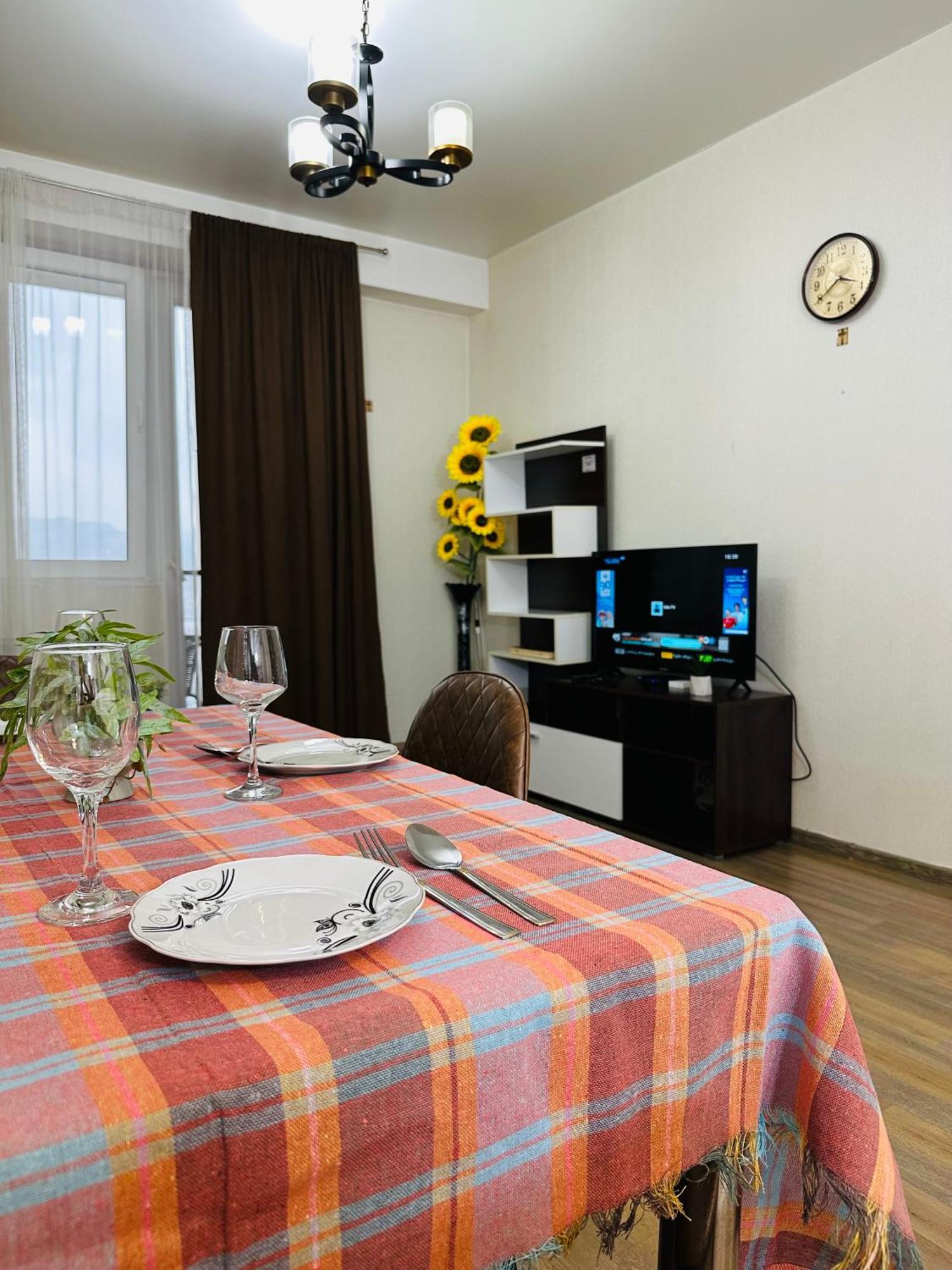 Twins Tower Apartment *