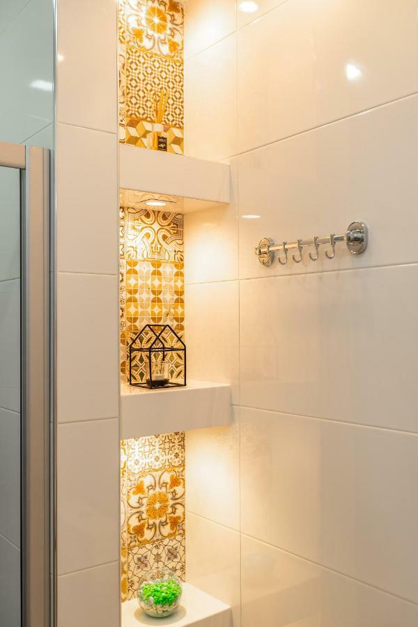 Apartment Twins Tower *