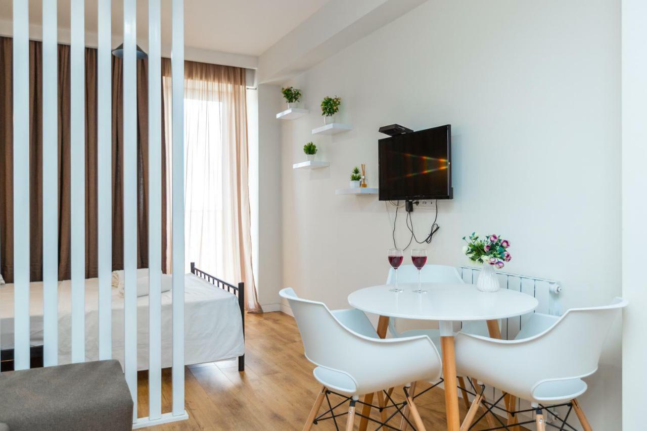 Apartment Twins Tower *